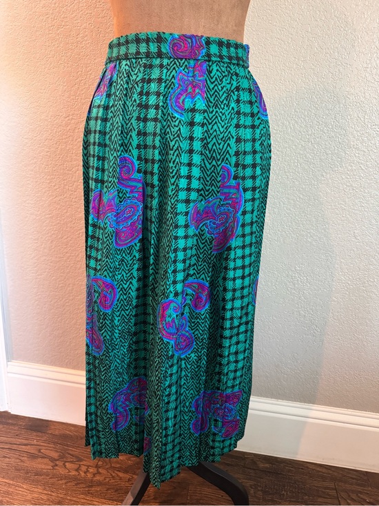 Dresses & Skirts - Vintage 100% Silk Midi Skirt Green Teal Paisley Geometric Abstract Print Size 10